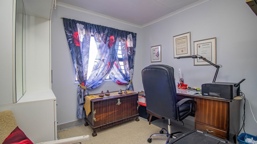 3 Bedroom Property for Sale in Mossel Bay Ext 15 Western Cape